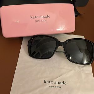 Black Kate Spade Añora Polarized Sunglasses